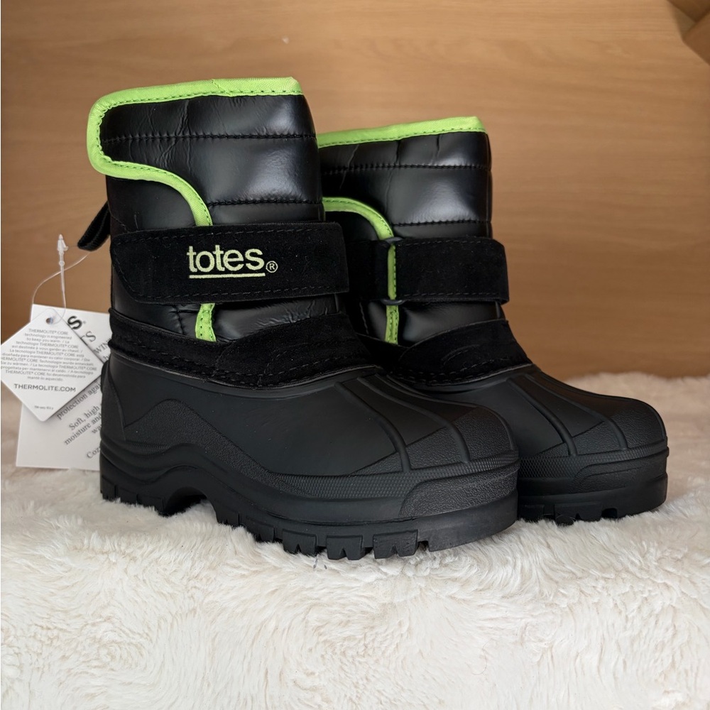 ✨$34✨NWT•Totes Toddler Cody Winter Boot | Black/ Lime Green | Size 9T